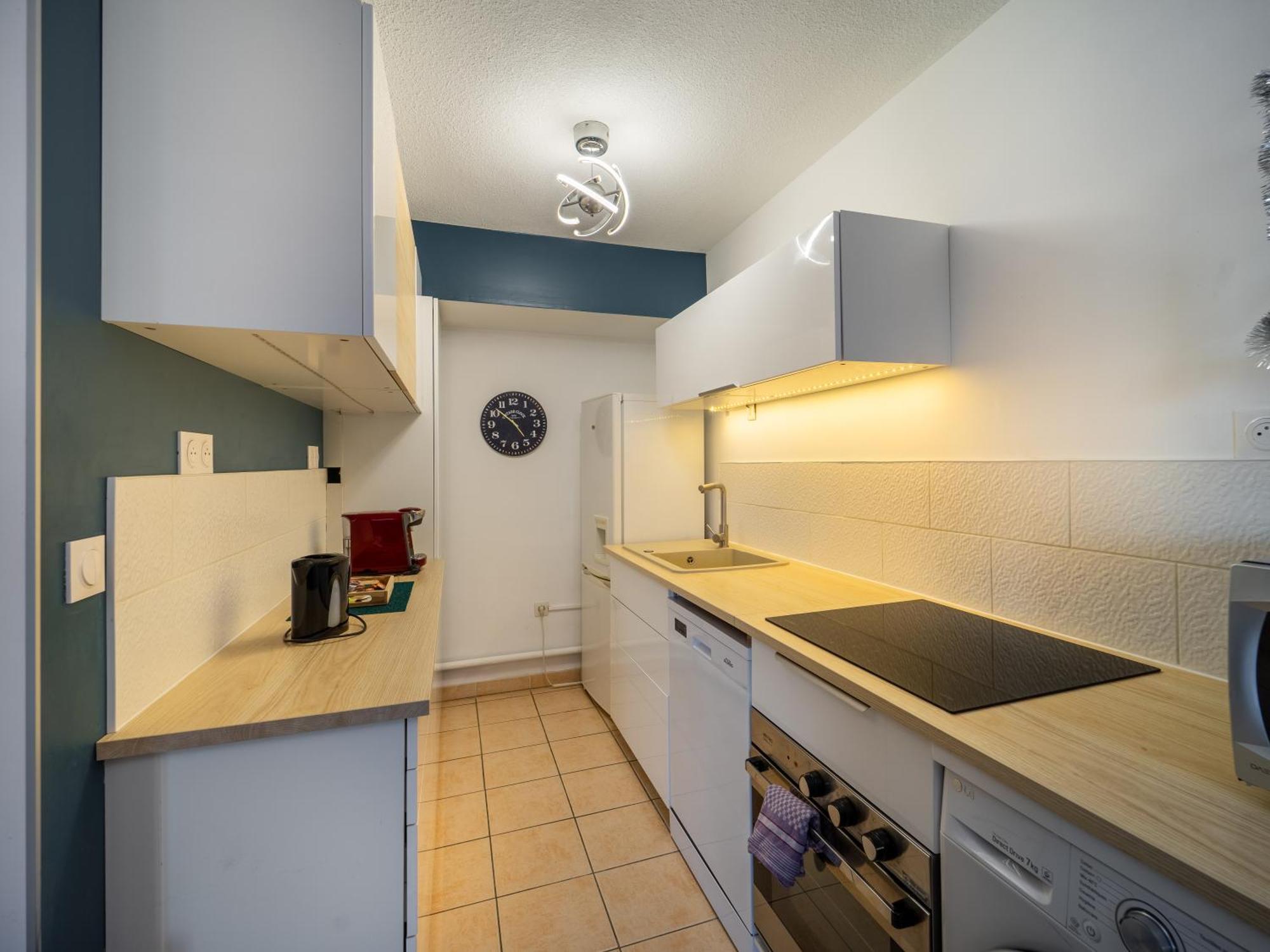 Le Dory - Spacieux, Climatisation, Terrasse & Parking Montpellier Bagian luar foto