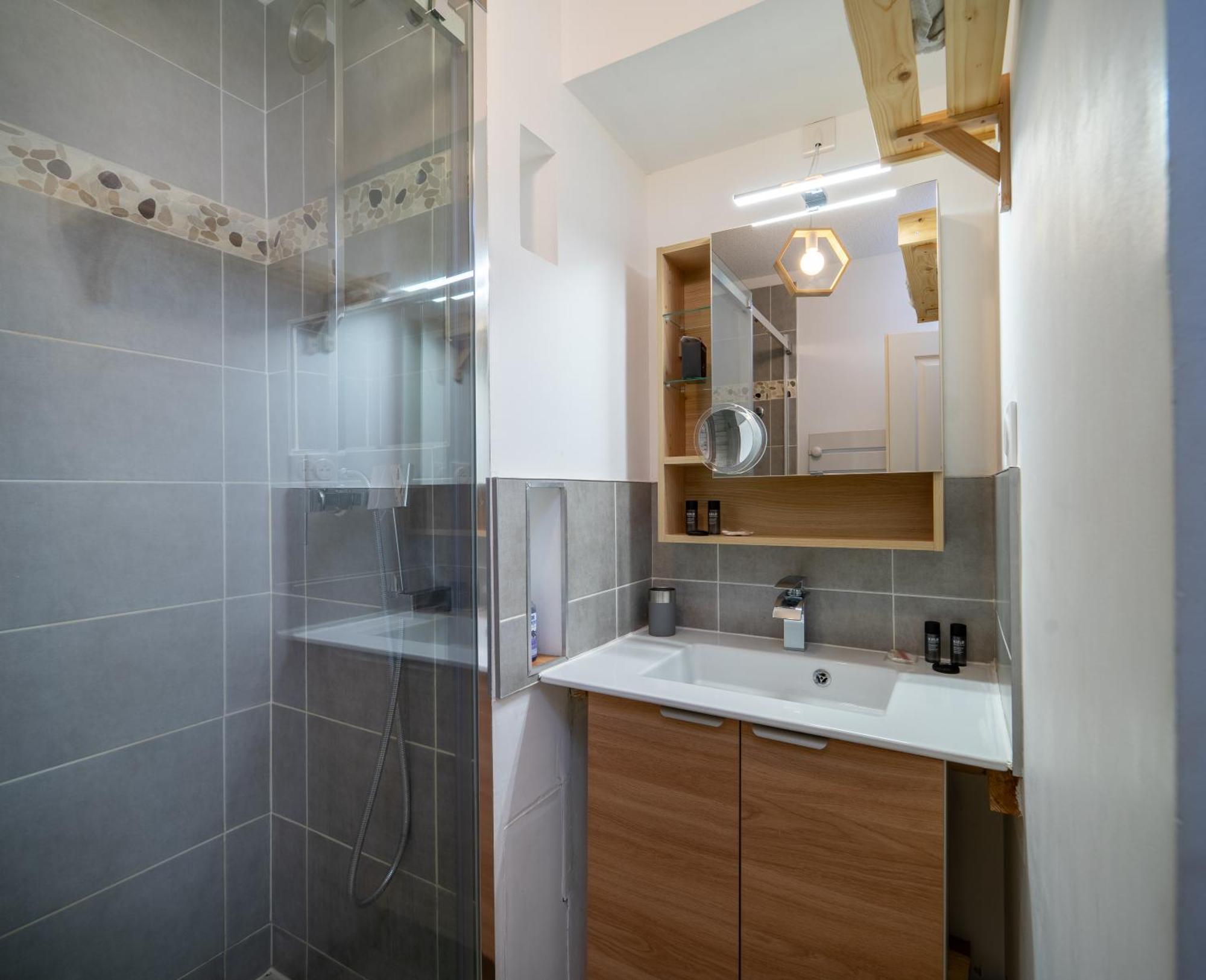 Le Dory - Spacieux, Climatisation, Terrasse & Parking Montpellier Bagian luar foto