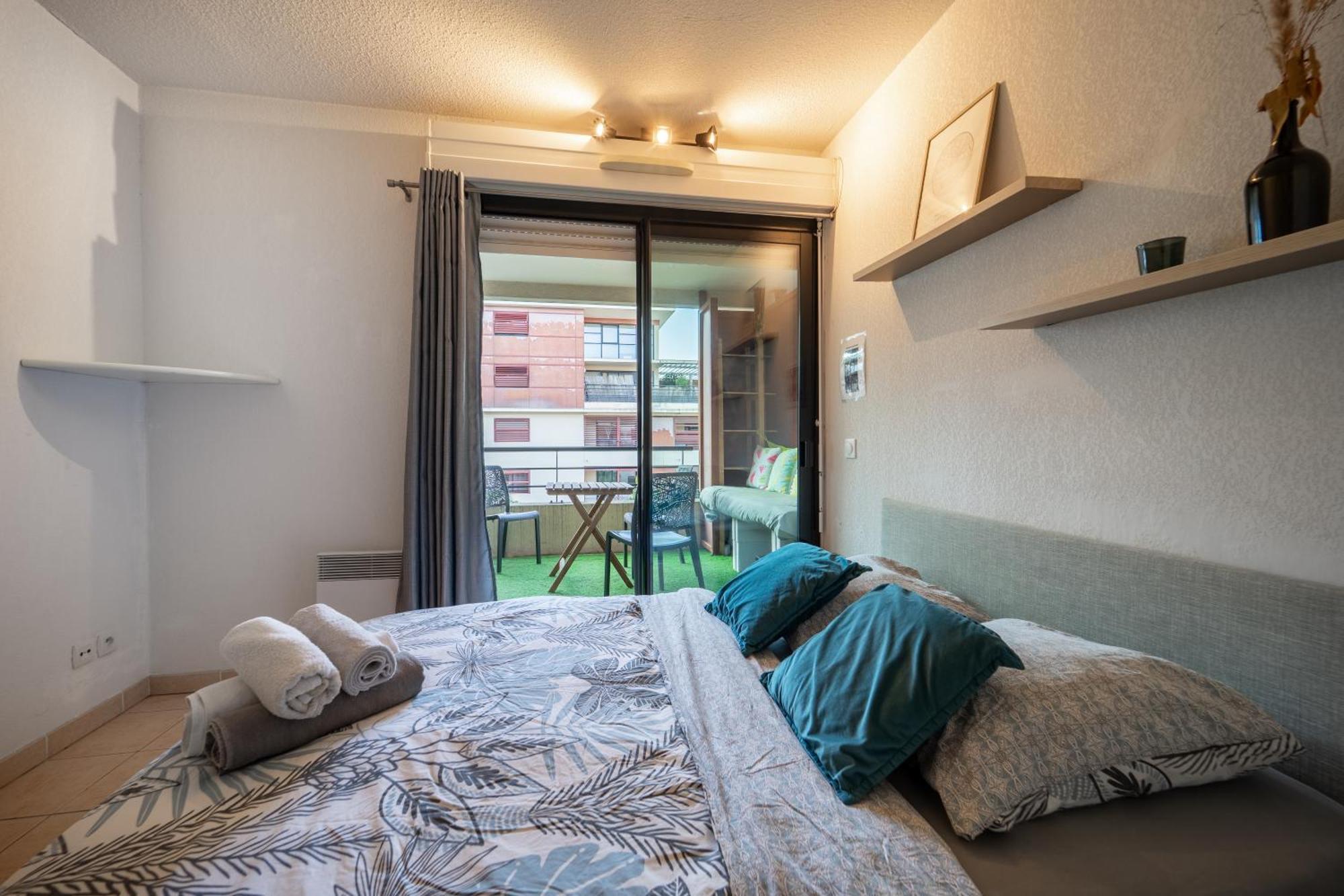Le Dory - Spacieux, Climatisation, Terrasse & Parking Montpellier Bagian luar foto